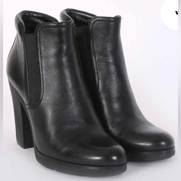 NWOT Y2K unworn Prada boots - Picture 4 of 7